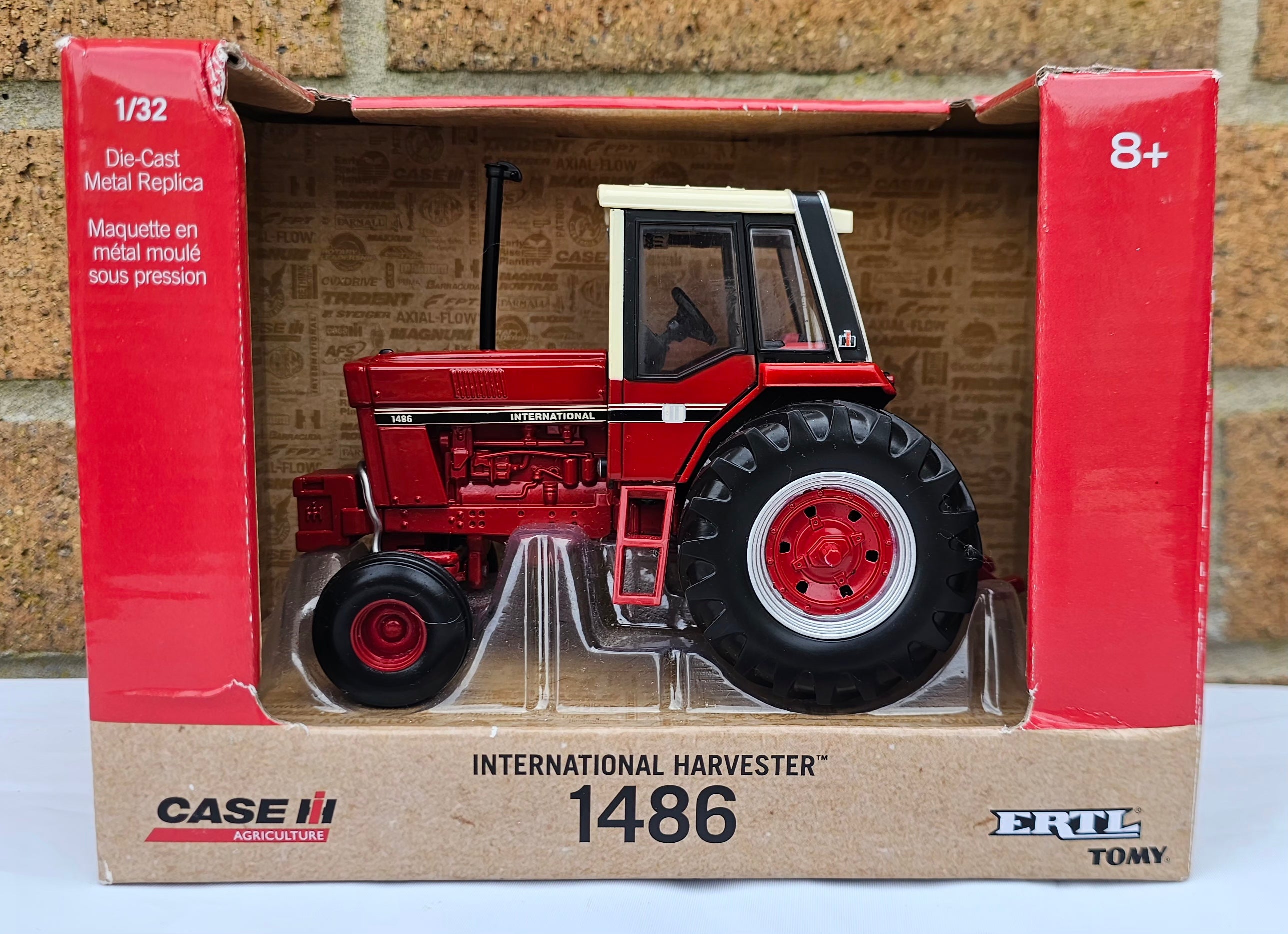 Ertl International Harvester IH Case 1486 Tractor