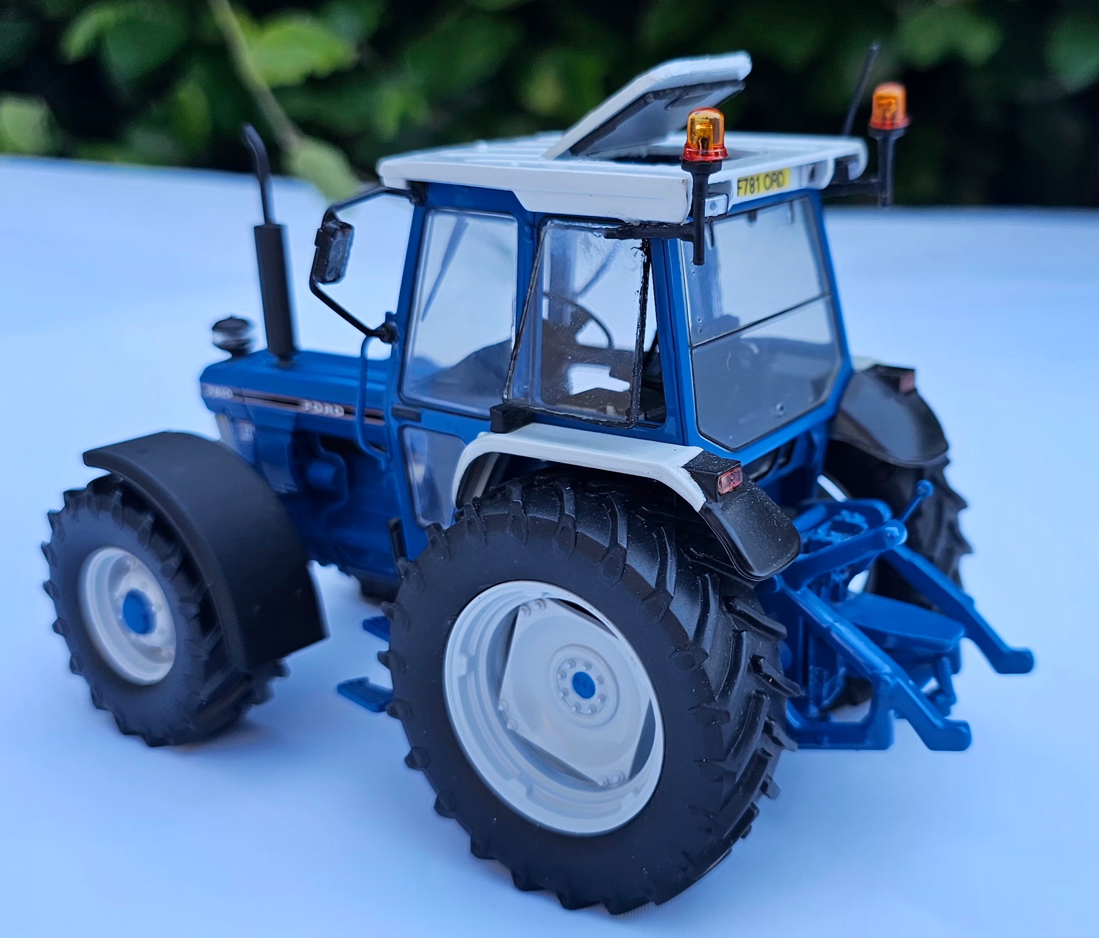 Universal Hobbies Ford 7810 Tractor Conversion