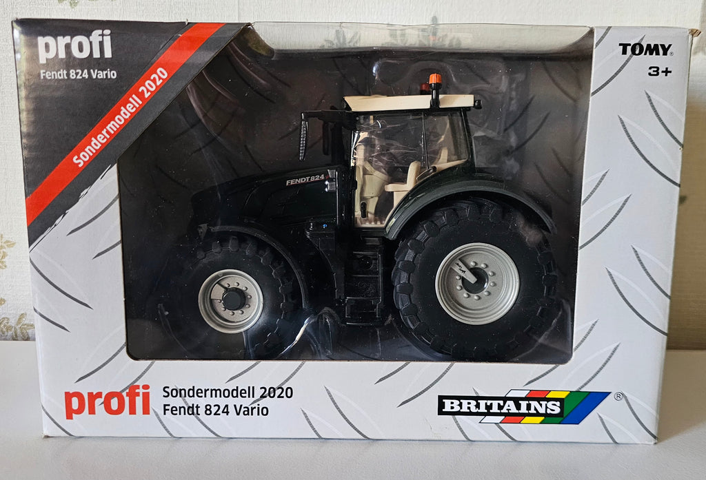 Britains Fendt 824 Vario Profi Tractor 43290