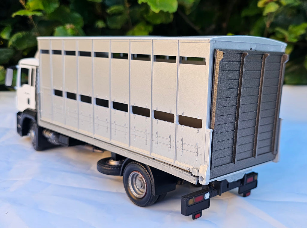 Britains Man Cattle Livestock Lorry Transporter Conversion