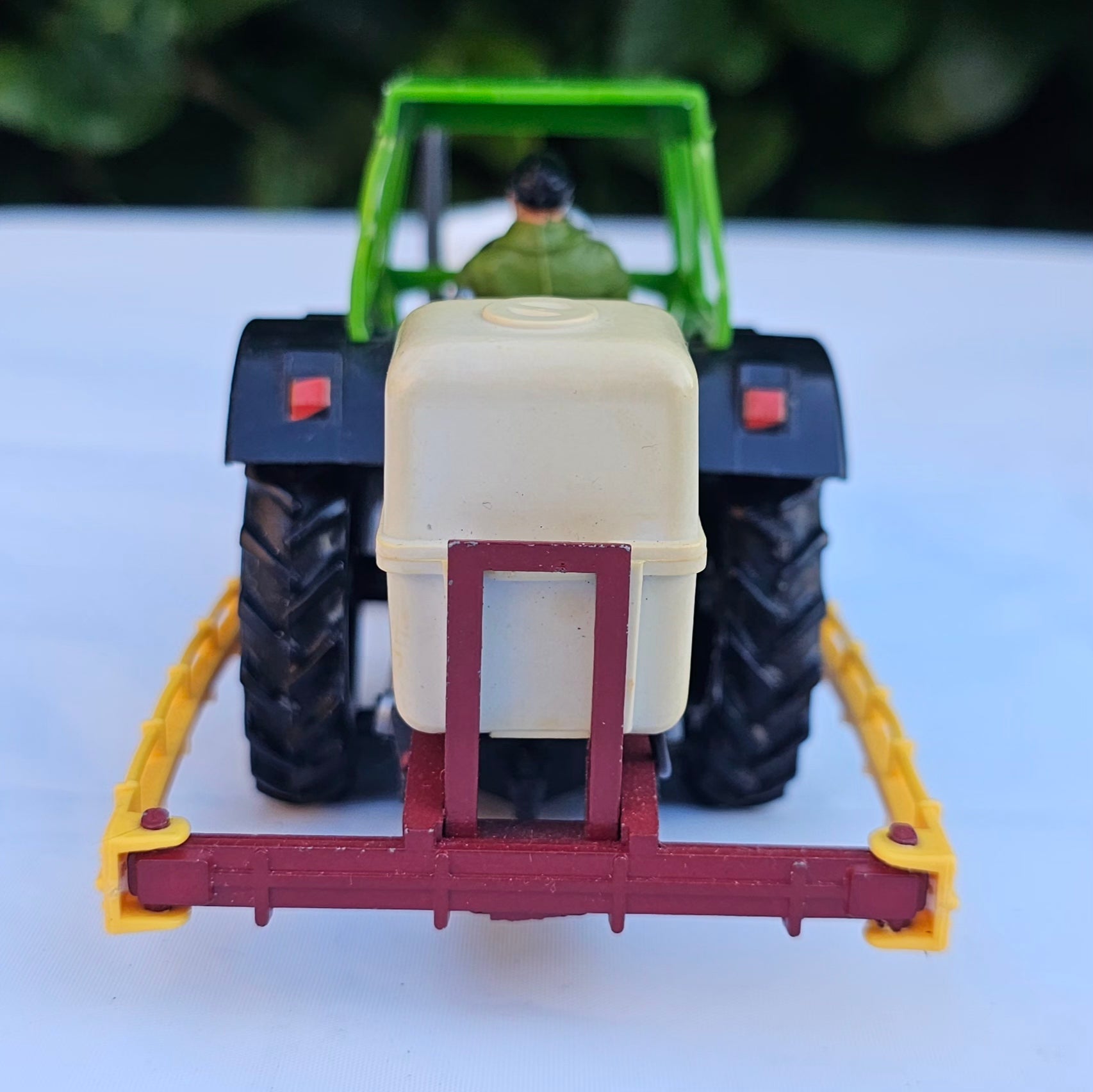 Britains Deutz-Fahr DX 110 Tractor & Sprayer Conversion