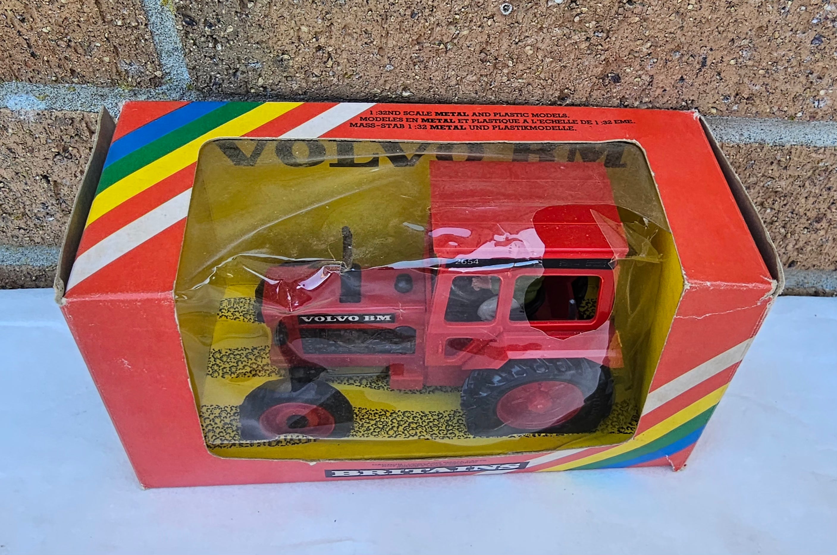 Britains Volvo BM 2654 Tractor 9521