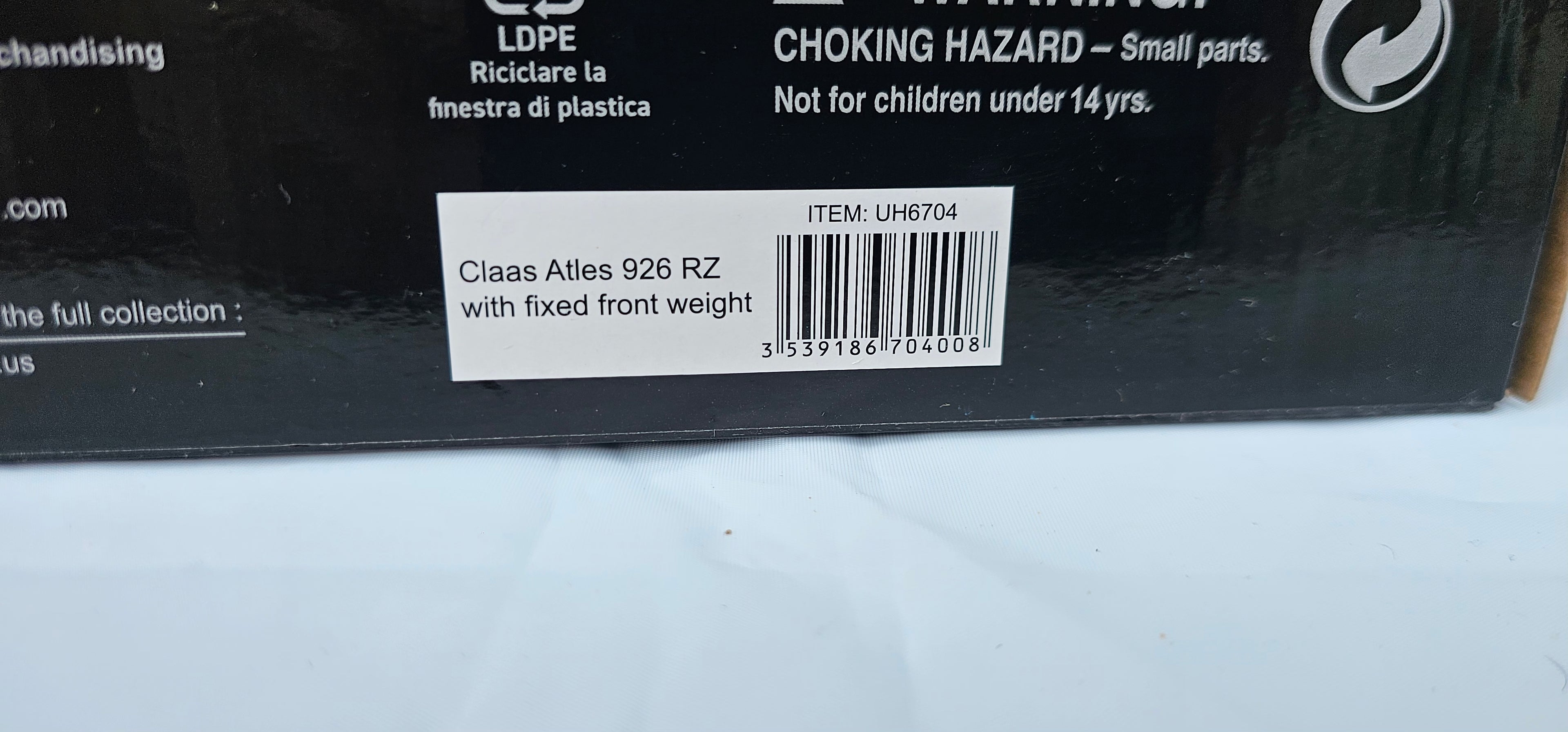 Universal Hobbies Claas Atles 926 RZ Tractor UH6704