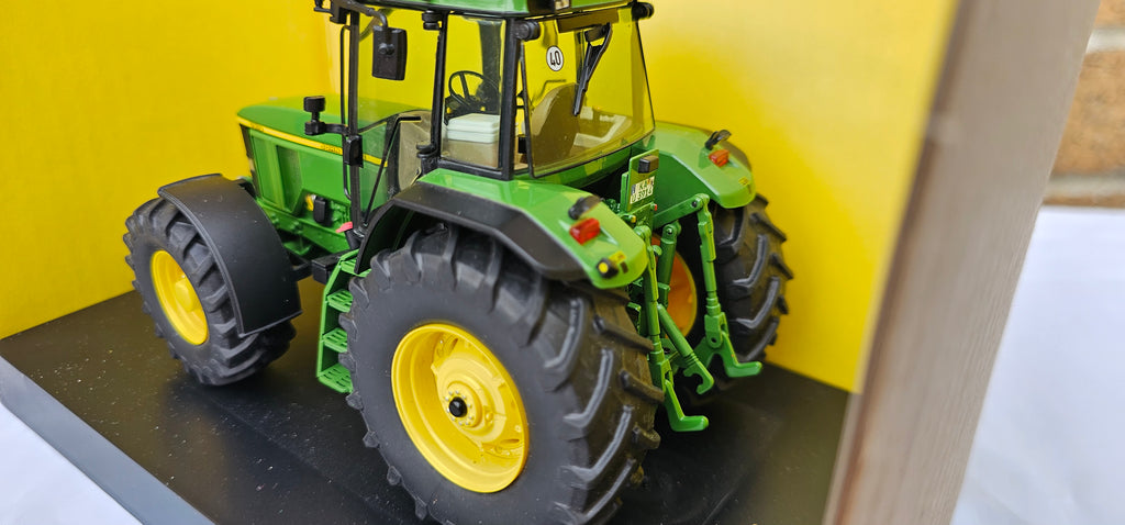 Schuco John Deere 7810 Tractor