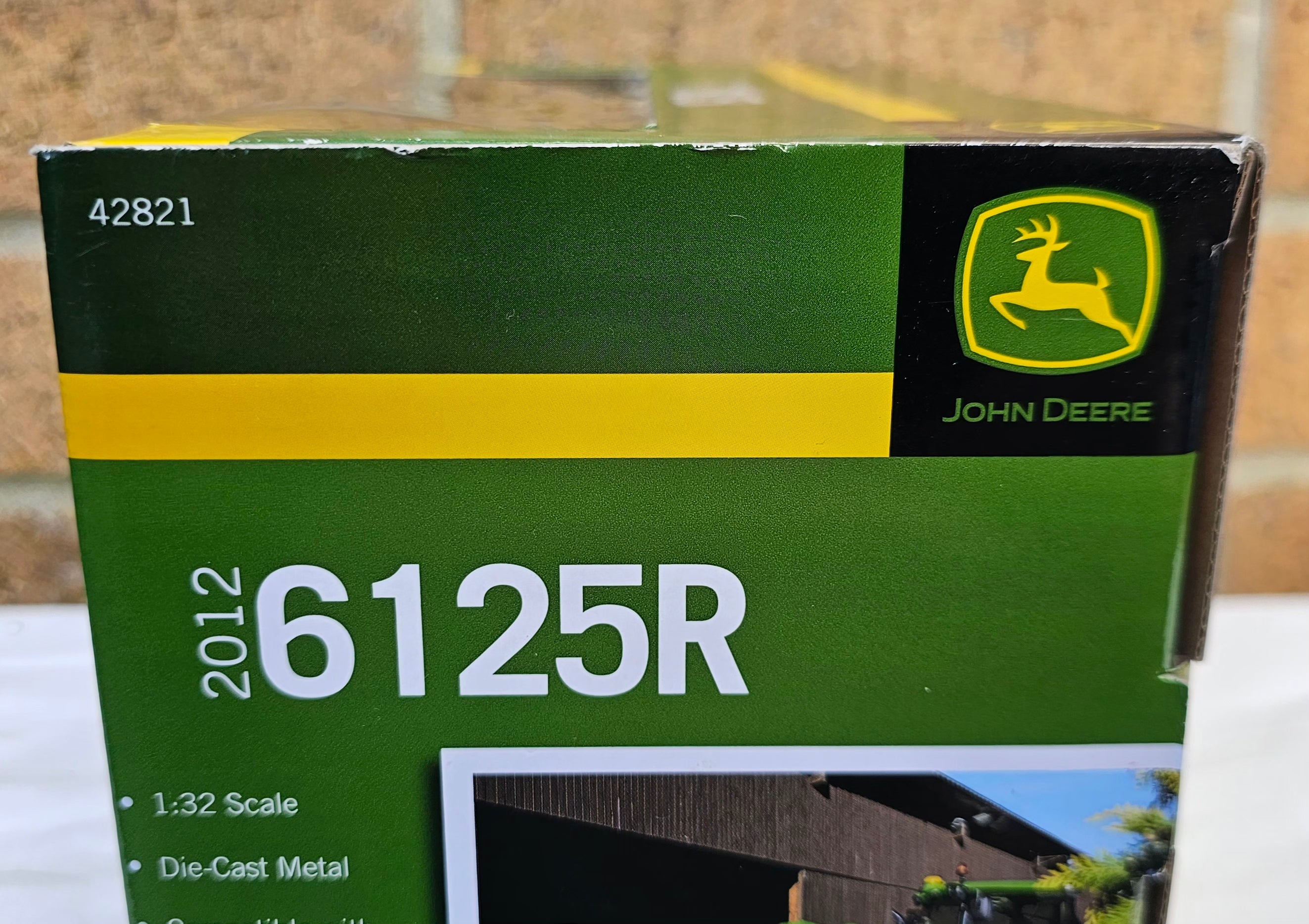 Britains John Deere 6125R Tractor Loader 42821