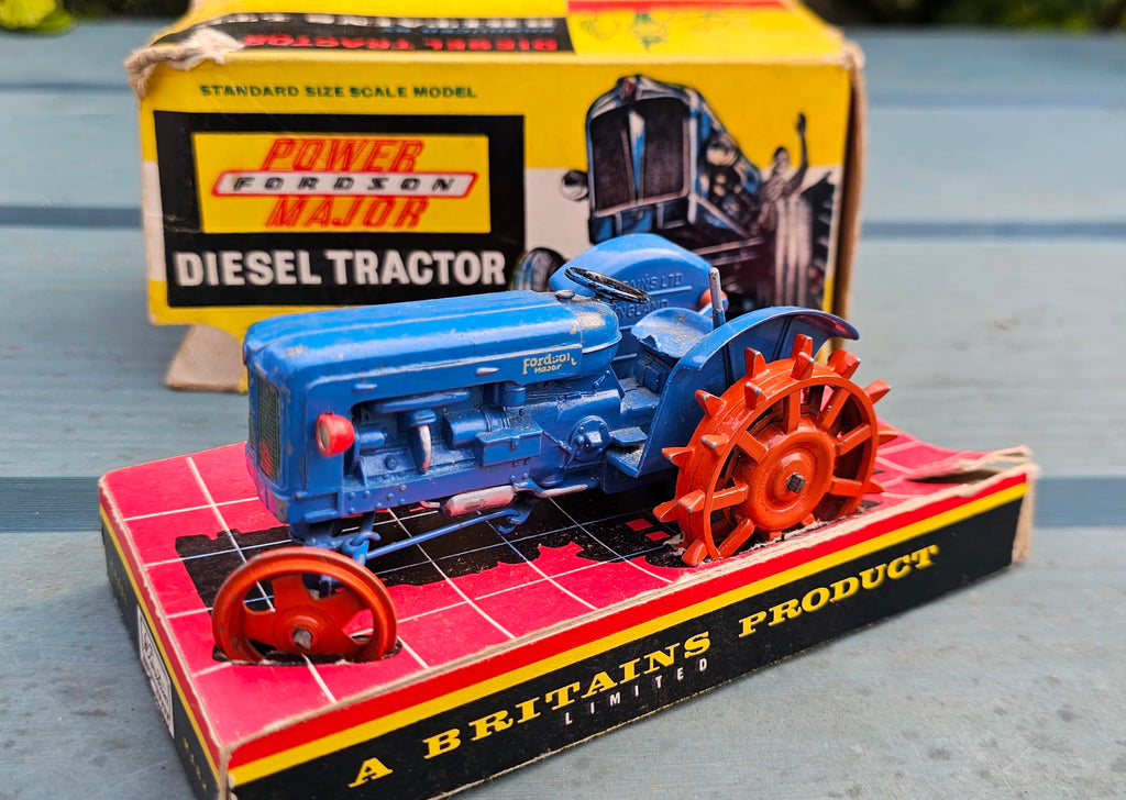 Britains Fordson Major 171F Tractor With Spaded Lug Wheels