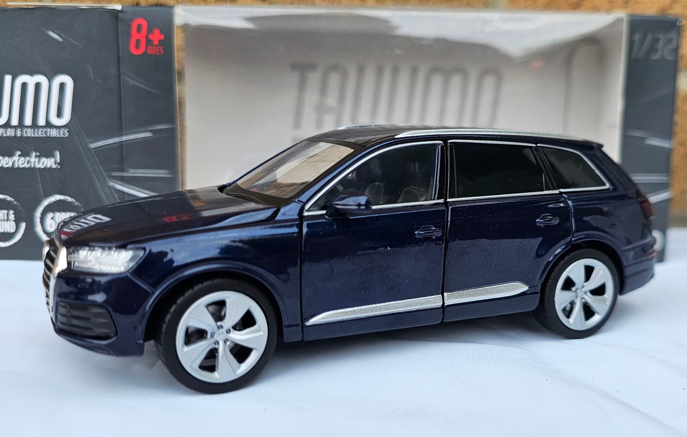 Tayumo 1/32 Audi Q7