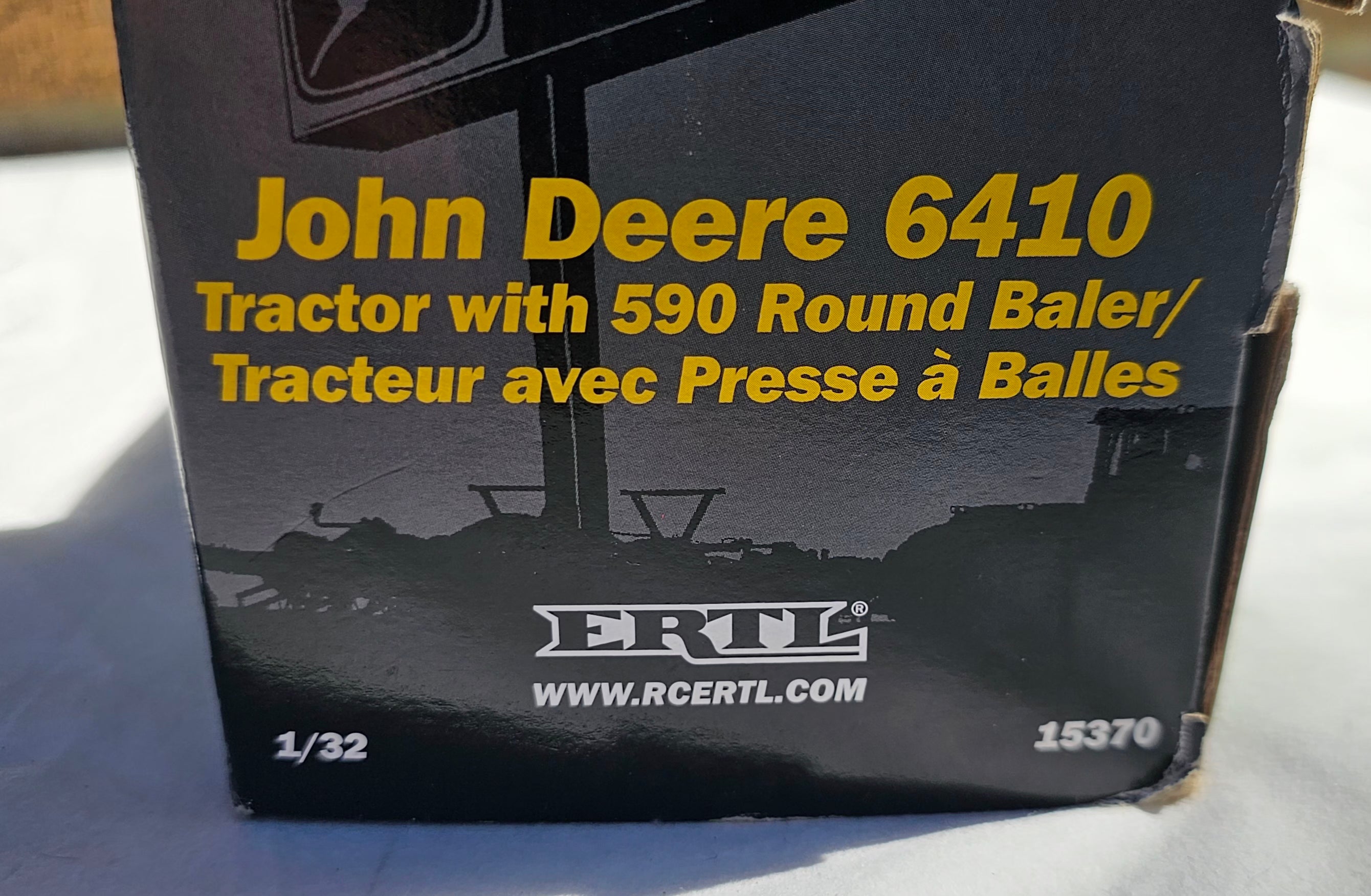 Ertl John Deere 6420 Tractor & 590 Baler Set
