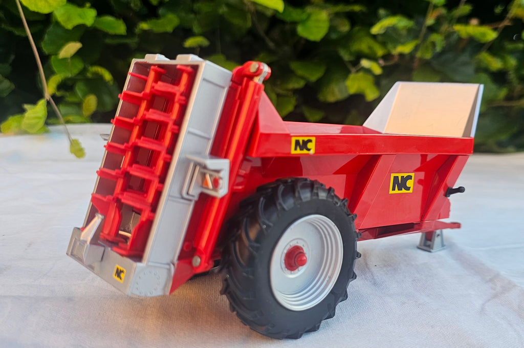 Britains NC Manure Spreader