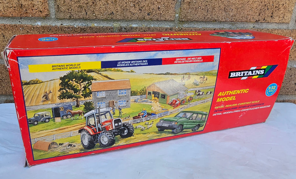 Britains Land Rover Trailer And Accessories Gift Set 9651