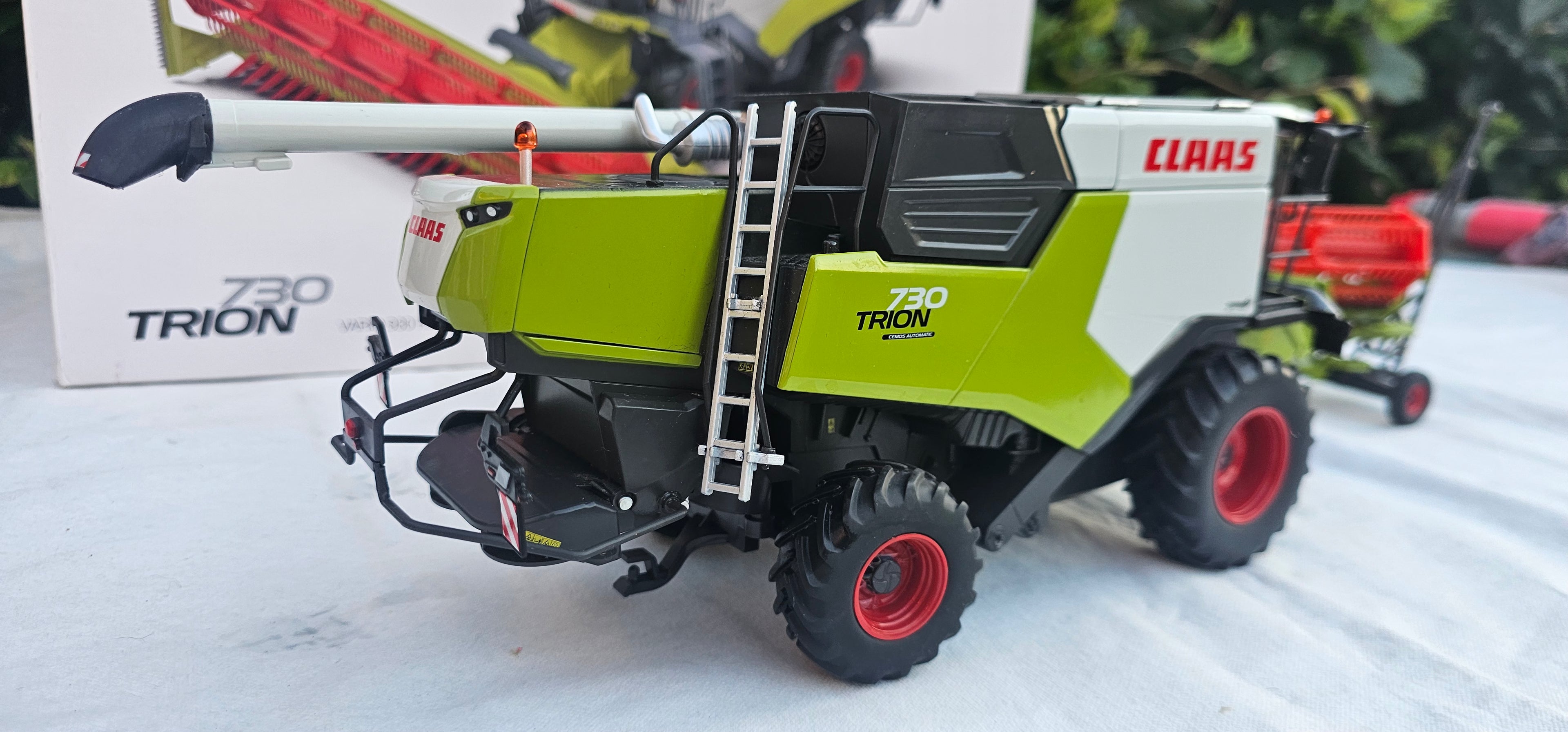 Wiking Claas 730 Trion Vario 930 Raps Combine