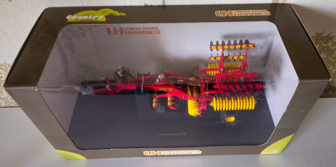 Universal Hobbies Vaderstad Carrier 500 UH2733