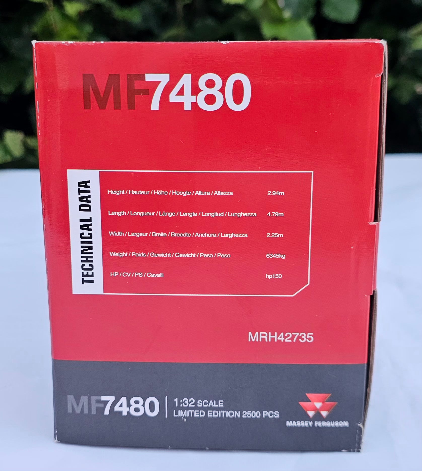 Britains Massey Ferguson MF 7480 Silver Limited Edition
