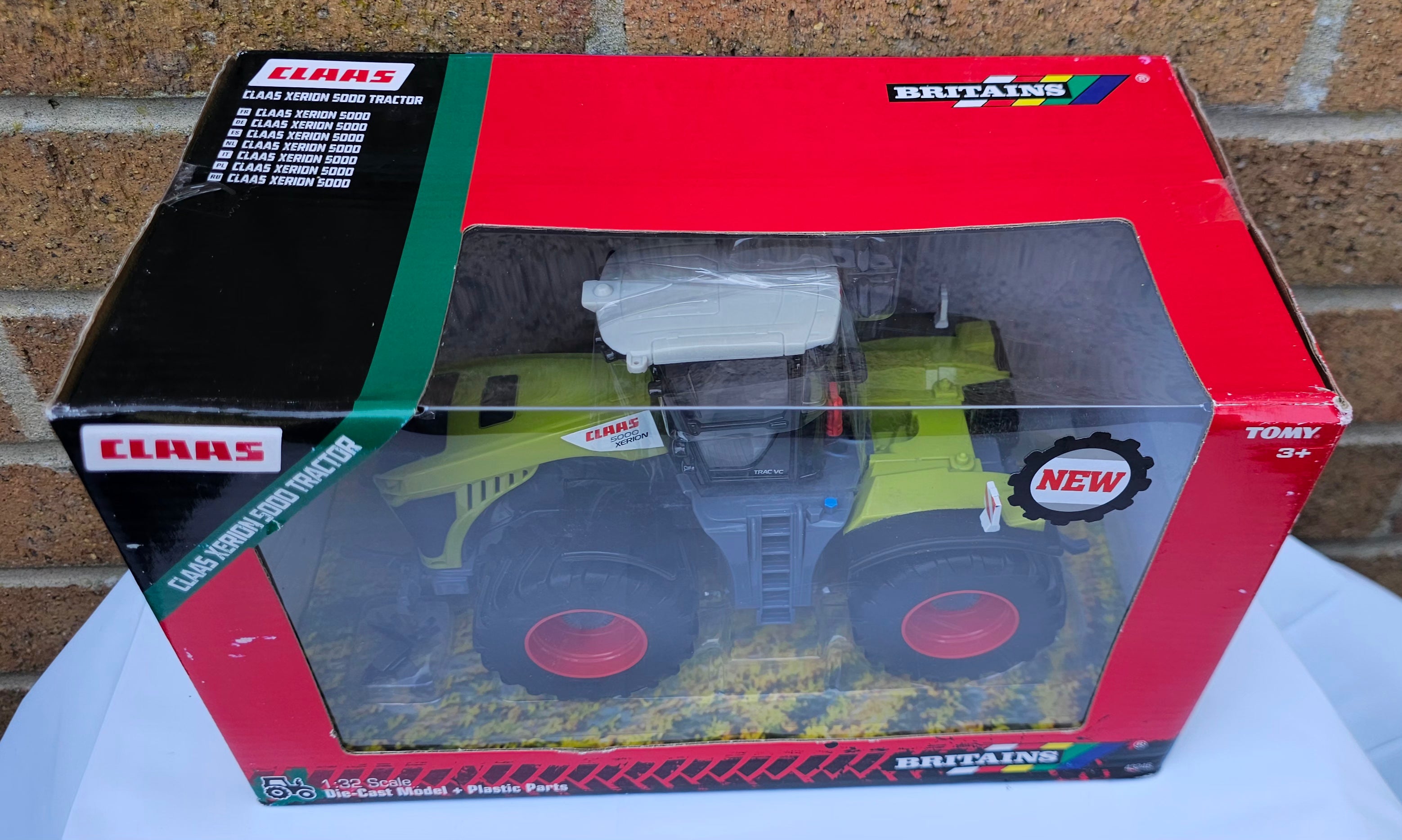 Britains Claas Xerion 5000 Tractor 43246