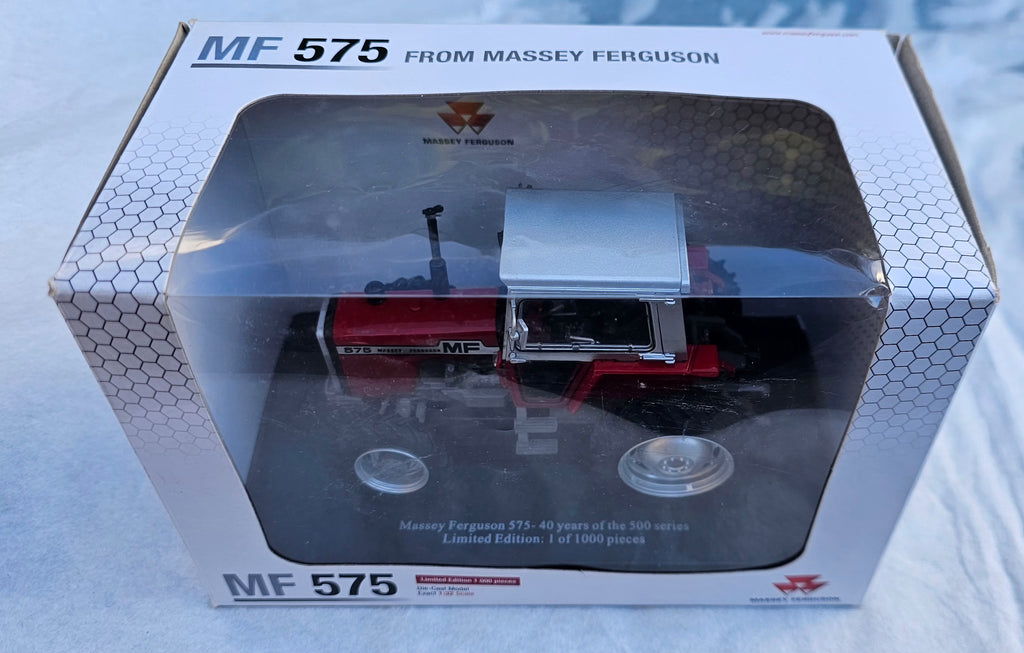 Universal Hobbies Massey Ferguson MF575 1st Release Tractor