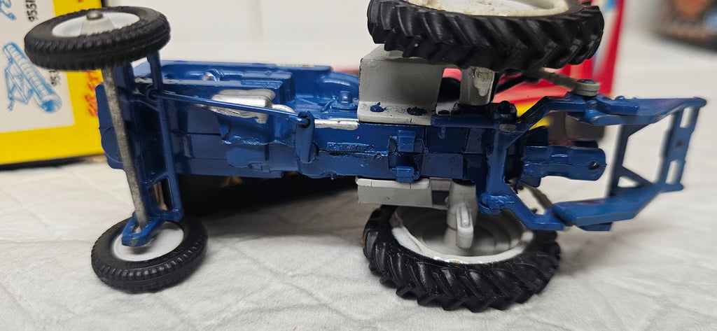 Britains Fordson Super Major Tractor 9525