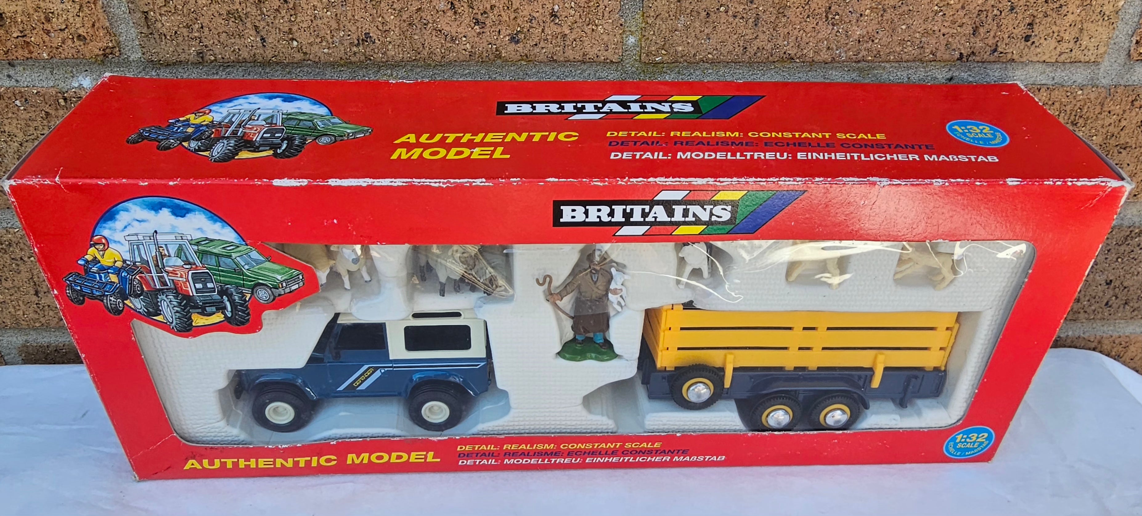 Britains Land Rover Trailer And Accessories Gift Set 9651