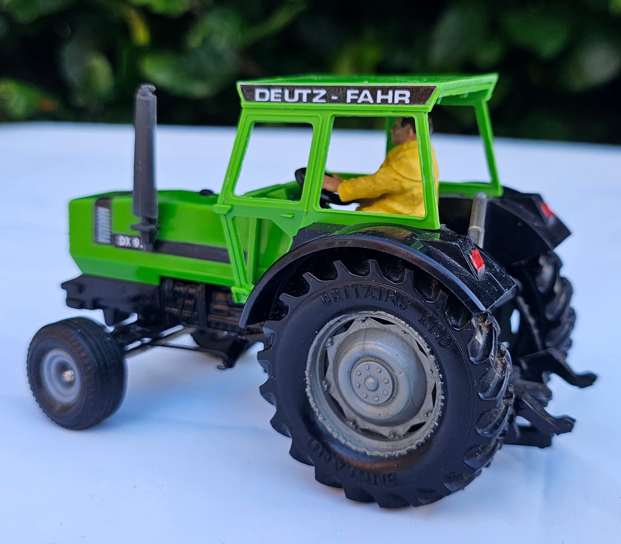 Britains Deutz-Fahr DX 92 Tractor 2wd Conversion