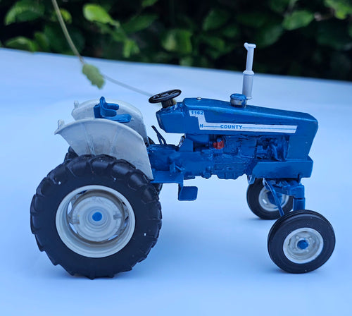 Britains County Tractor 1162 H High Clear Conversion