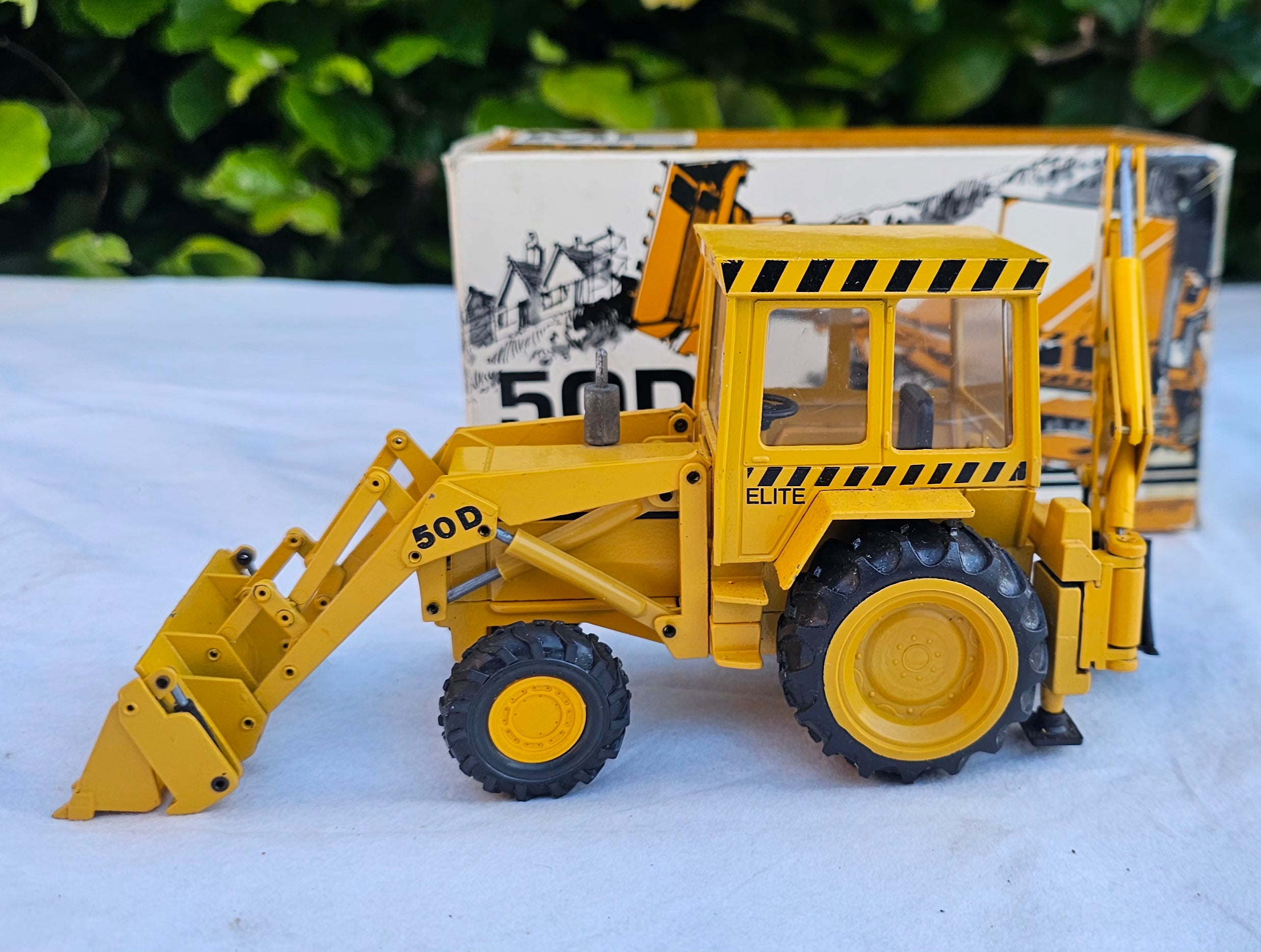 Conrad MF 50D Massey Ferguson 450 Backhoe Loader