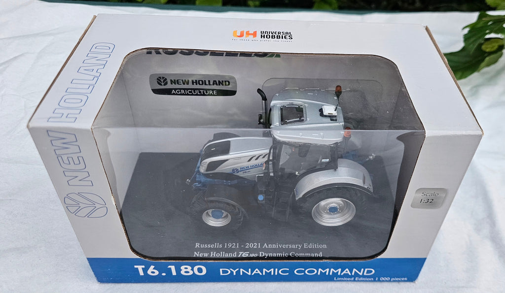 Universal Hobbies New Holland Tractor T6.180 Dynamic Command Russels Livery UH6348