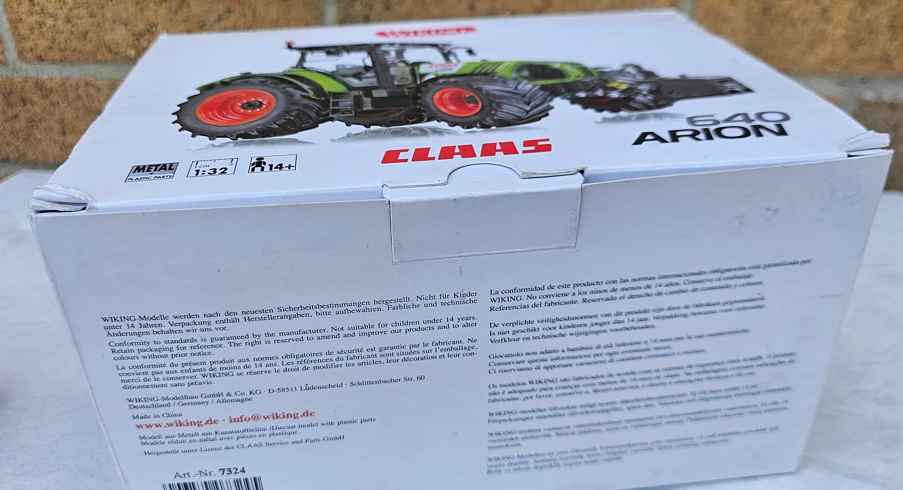 Wiking Claas Arion 640 Tractor