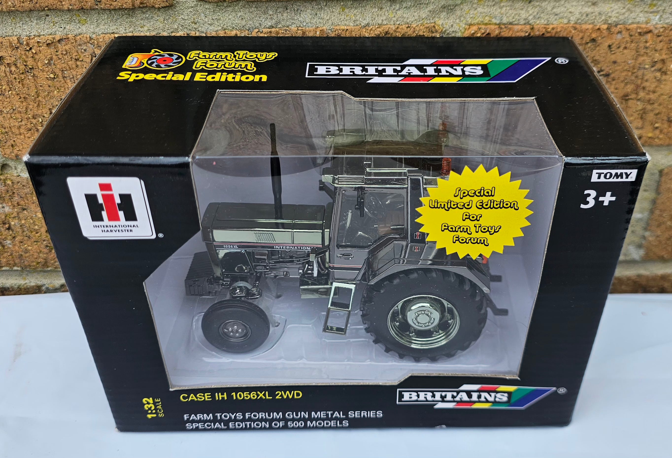 Britains Case IH International 1056XL Tractor 2WD Chrome Farm Toys Forum