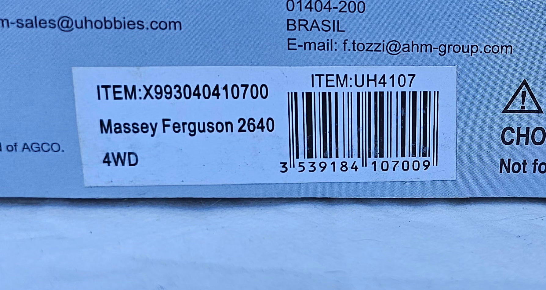 Universal Hobbies Massey Ferguson 2640 Tractor UH4107