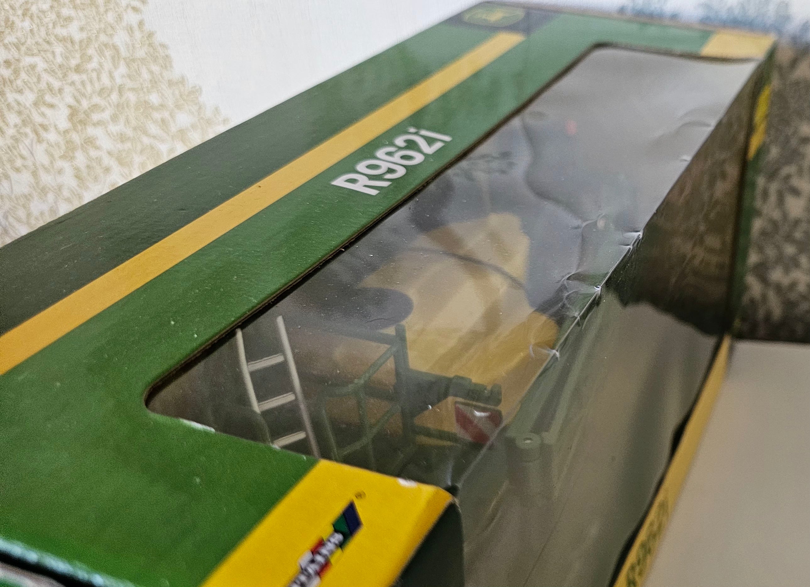 Britains John Deere R962i