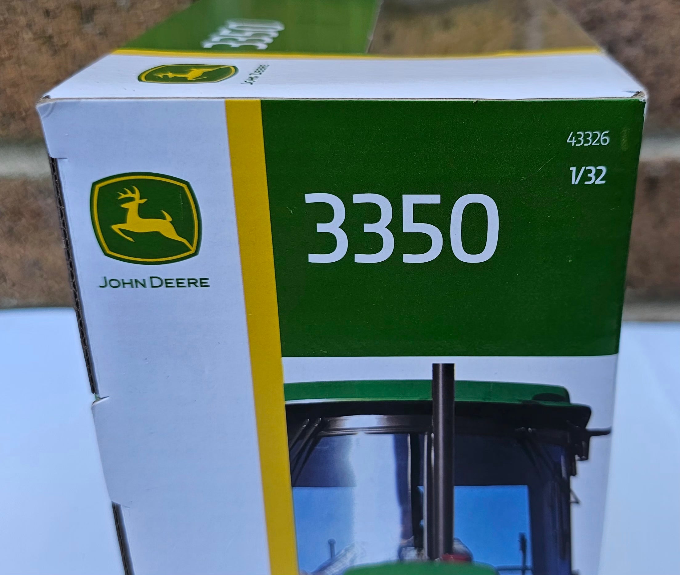 Britains John Deere 3350 Tractor 2wd 43326