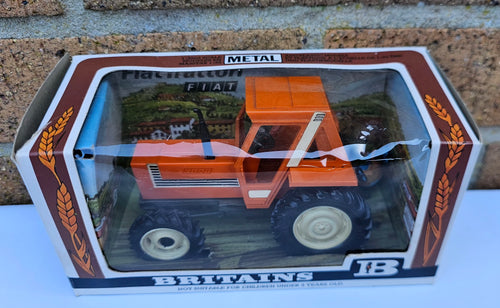 Britains Fiat 880 DT Tractor 9528