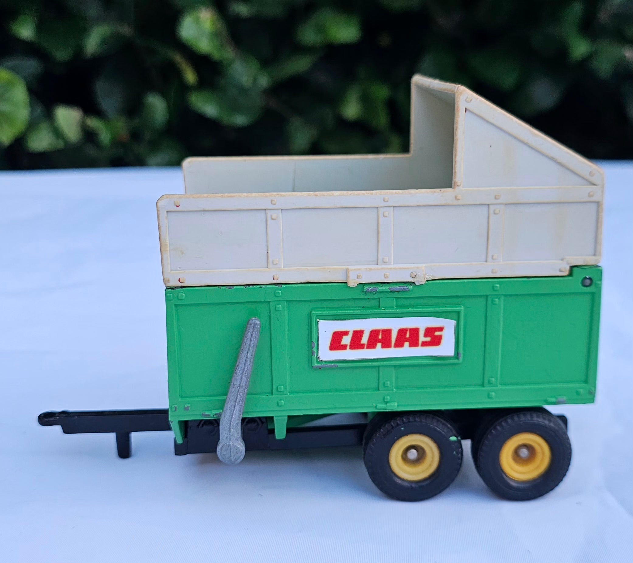 Britains Claas Twin Axle Silage Trailer Conversion