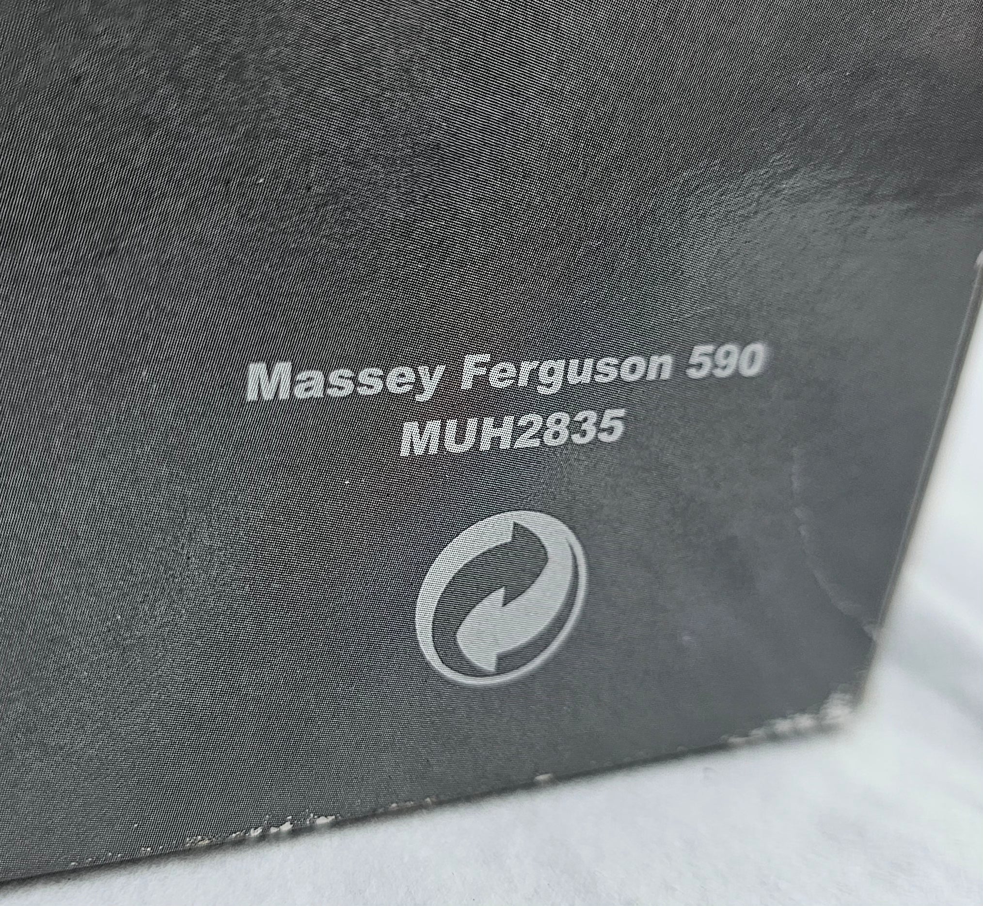 Universal Hobbies Massey 590 Tractor 4WD MUH2835 Dealer Box