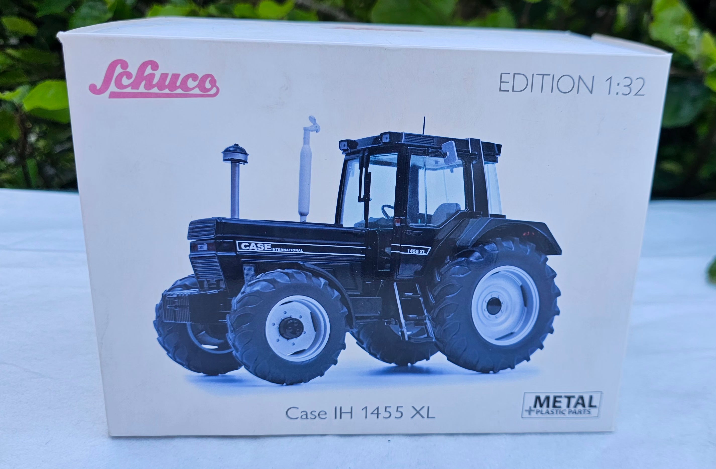 Schuco International Case 1455 XL Tractor