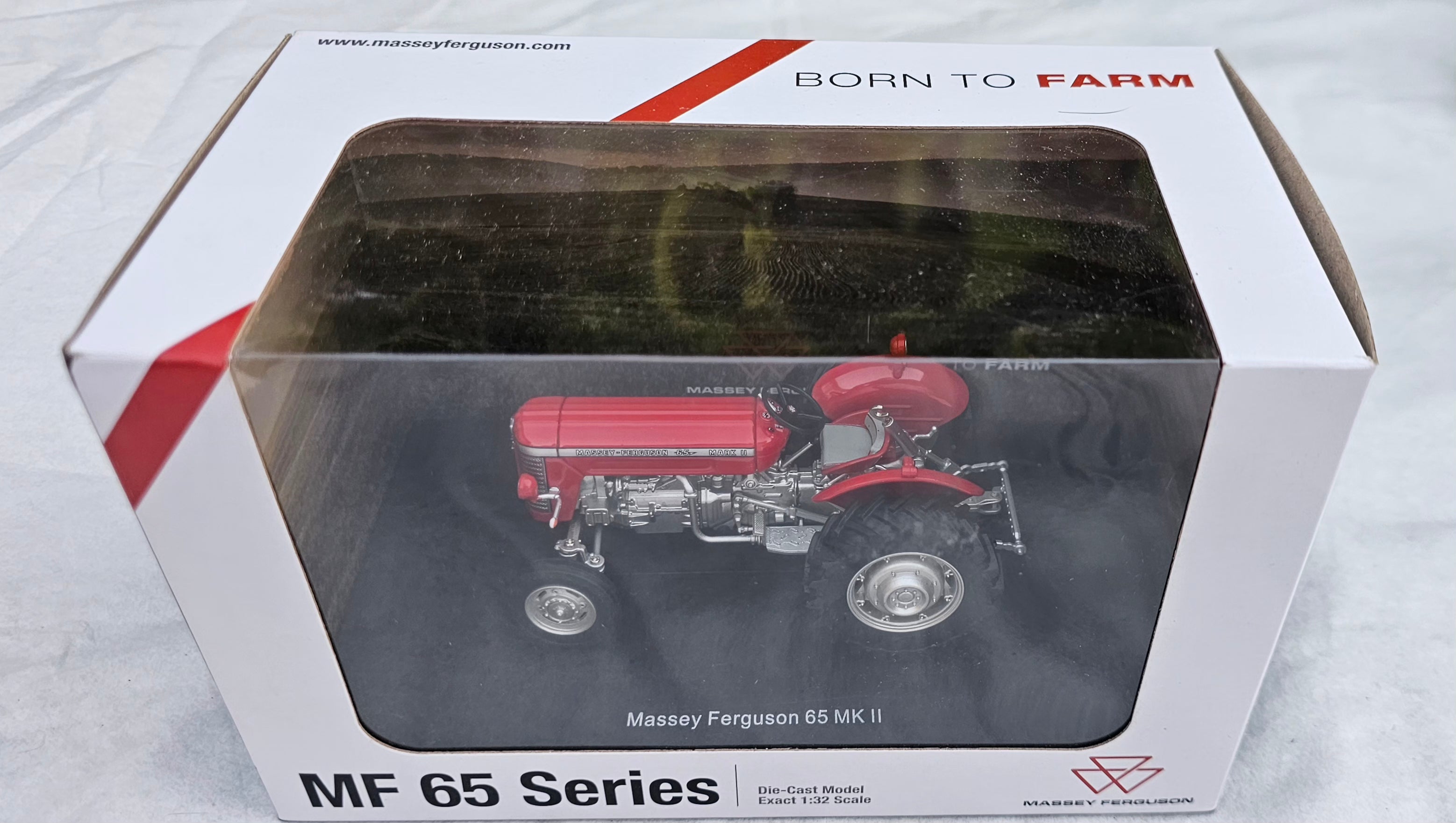 Universal Hobbies Massey Ferguson MF 65 Tractor MK2 UH6395