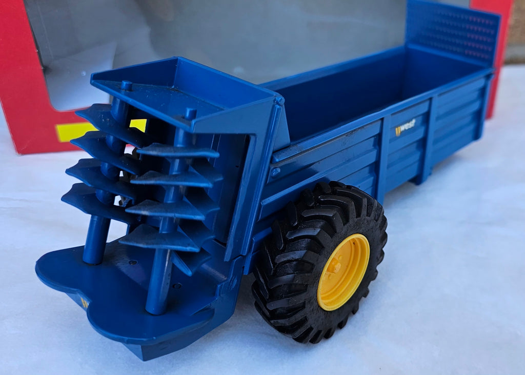 Britains West Conversion Manure Spreader S.D.FRATER
