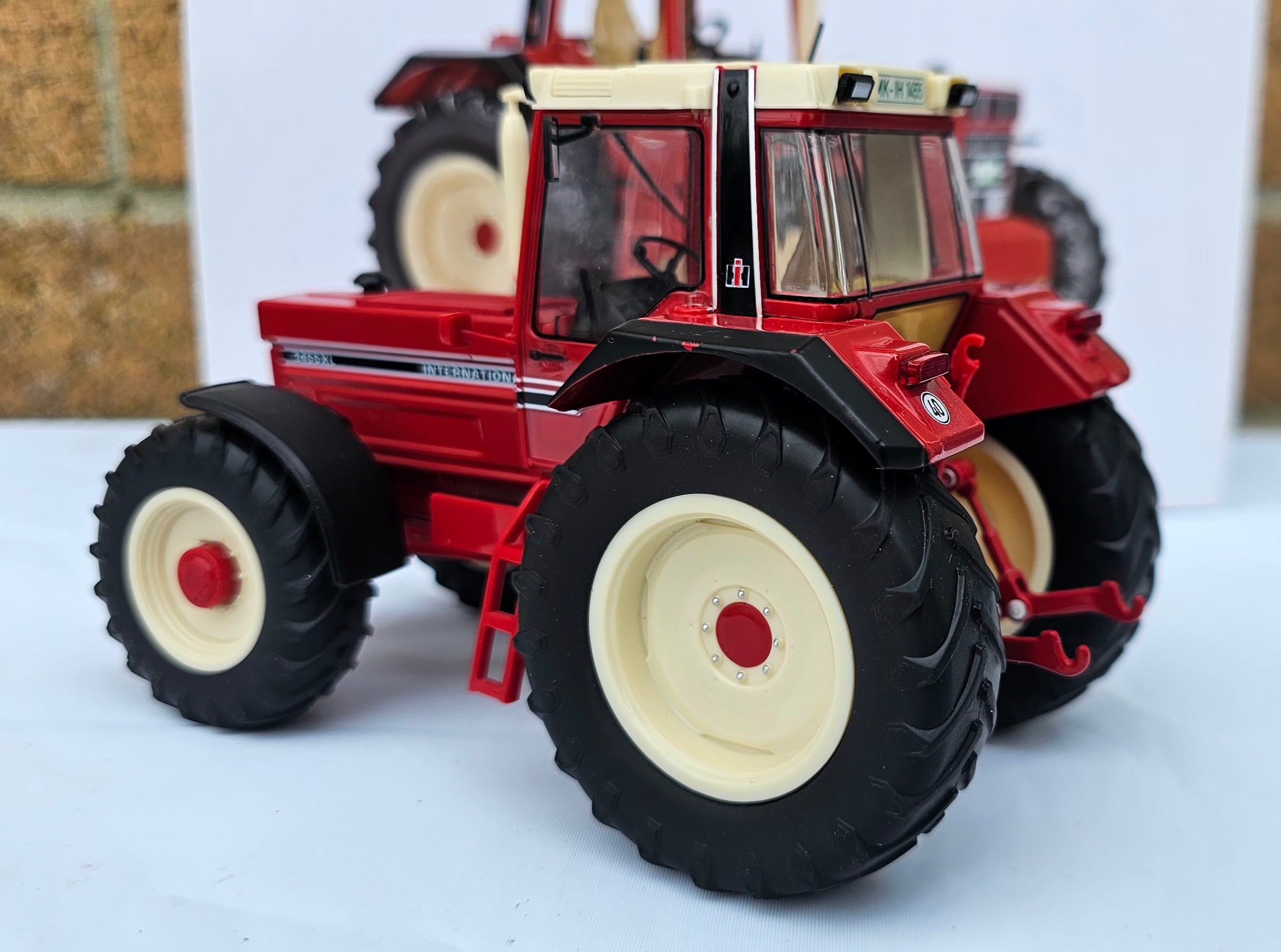Wiking International IH 1455XL Tractor
