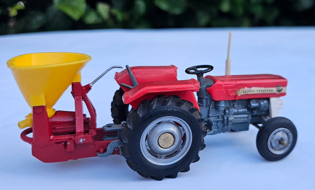 Britains Vicon Vari Spreader Conversion
