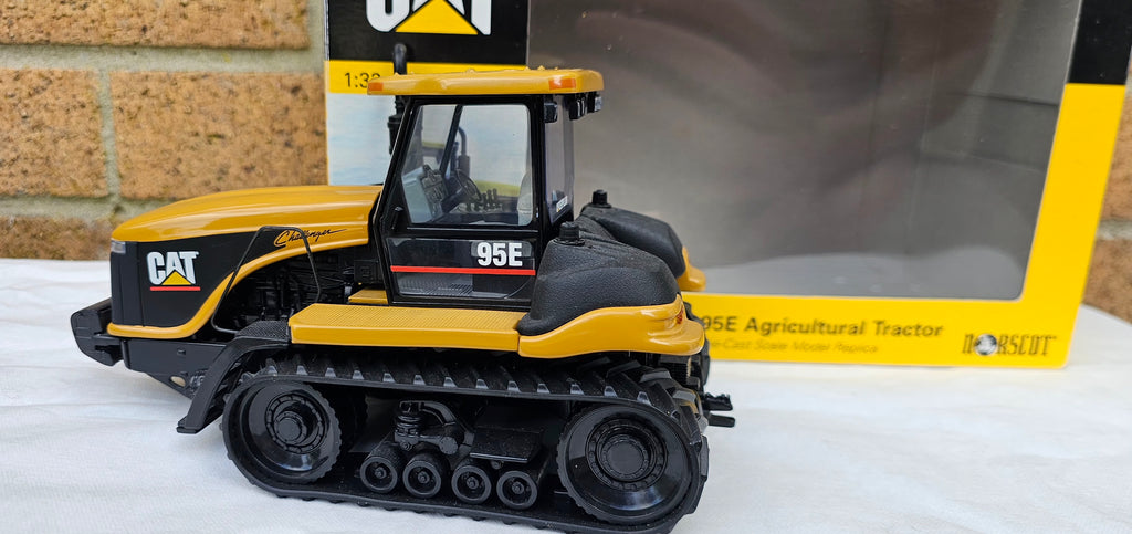 Norscot Cat Challenger 95E Tractor