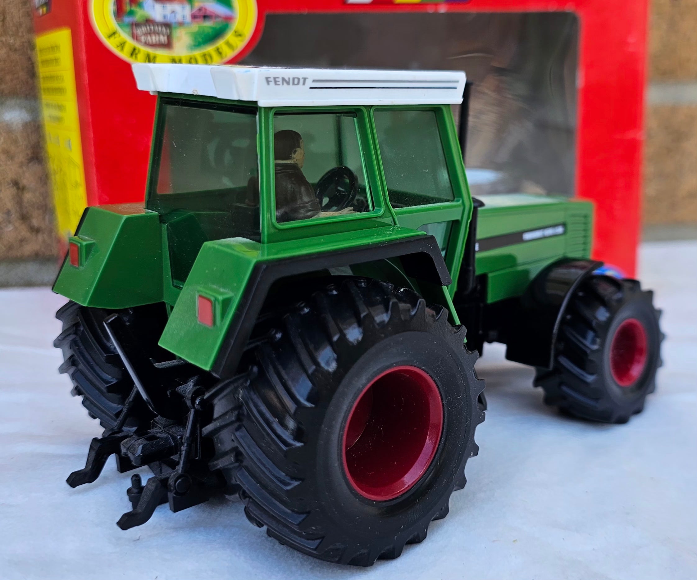 Britains Fendt 615 LSA With Floatation Tyres 9443