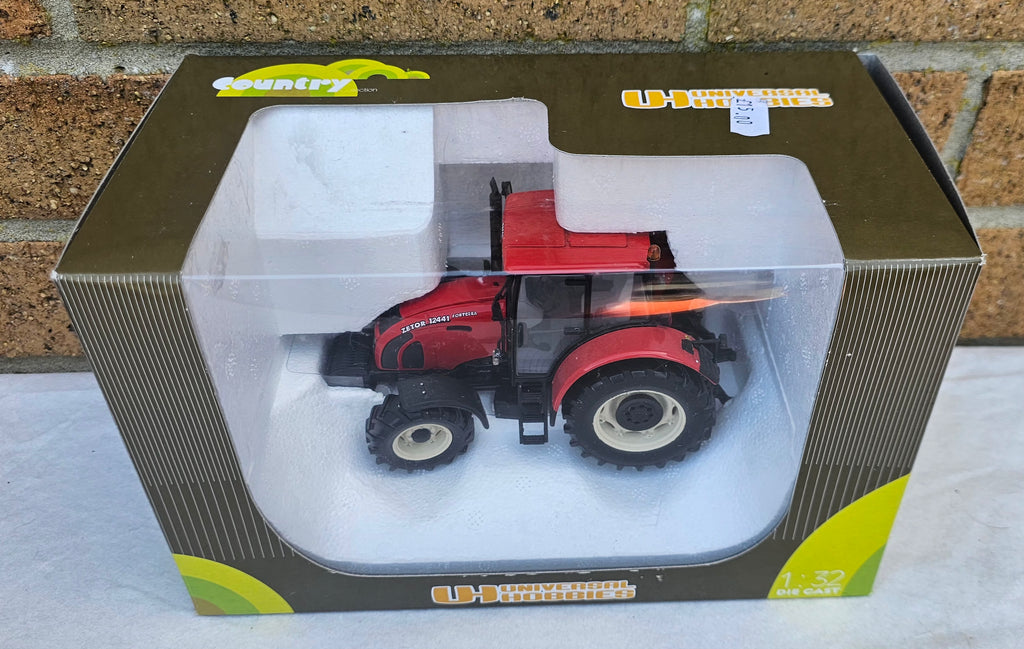 Universal Hobbies Zetor Forterra Tractor 2727U