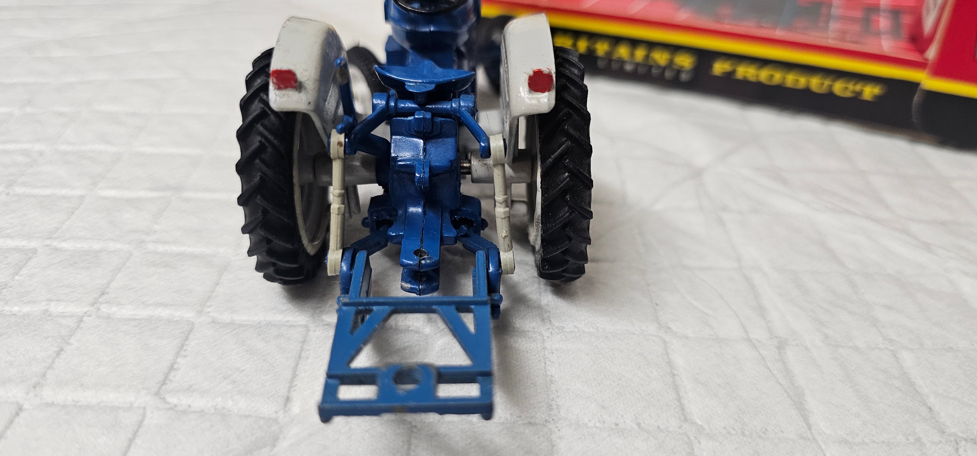 Britains Fordson Super Major Tractor 9525