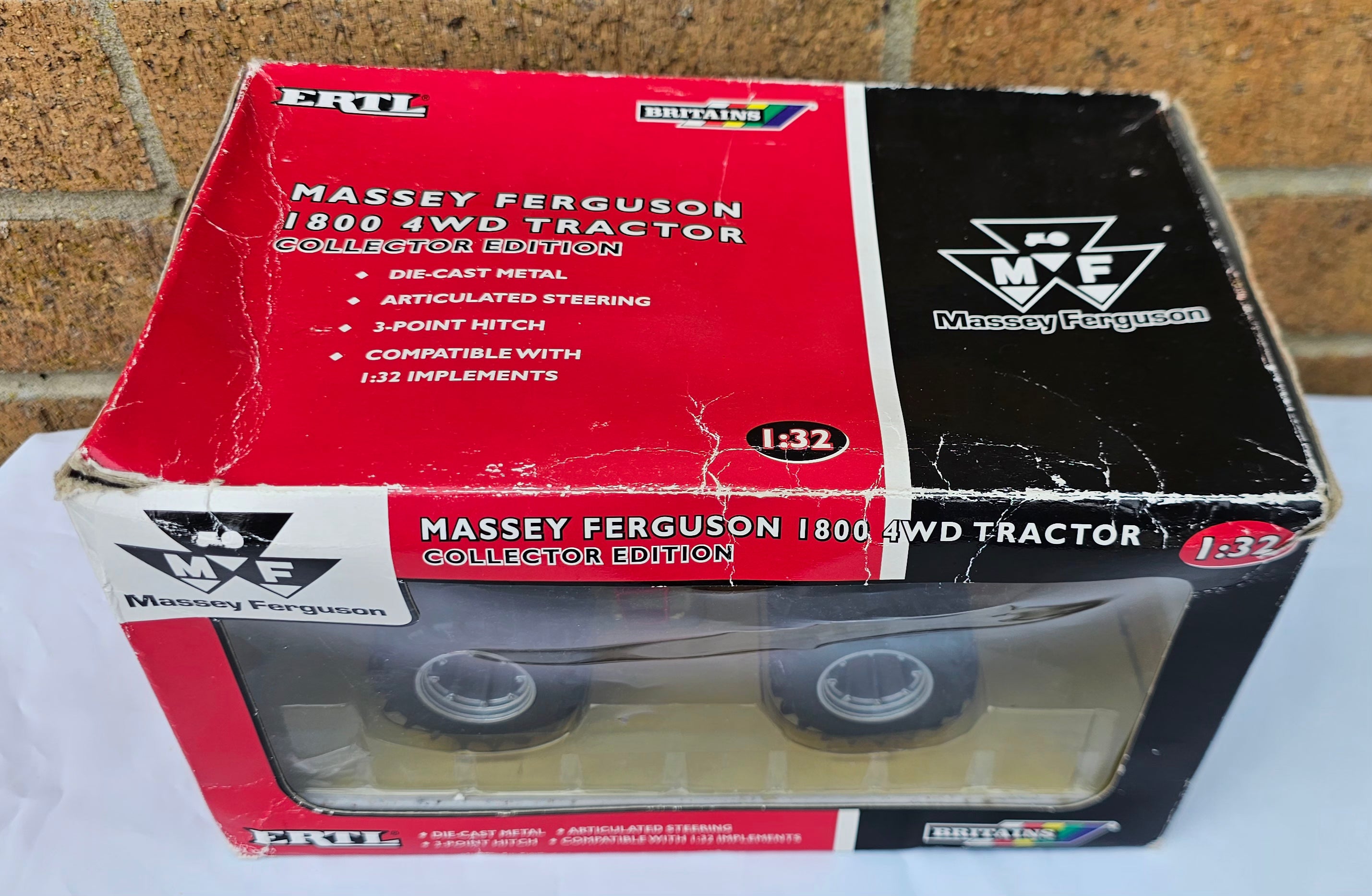 Britains Ertl MF1800 Massey Ferguson 4wd Tractor 13451A