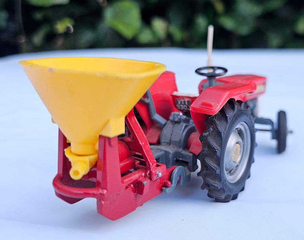 Britains Vicon Vari Spreader Conversion