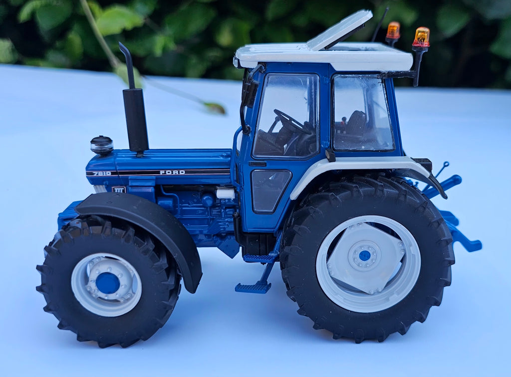 Universal Hobbies Ford 7810 Tractor Conversion