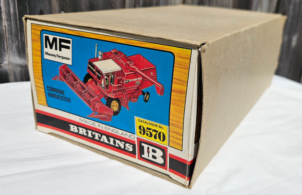 Britains MF Massey Ferguson 760 Combine Harvester 9570