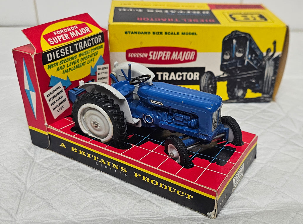 Britains Fordson Super Major Tractor 9525