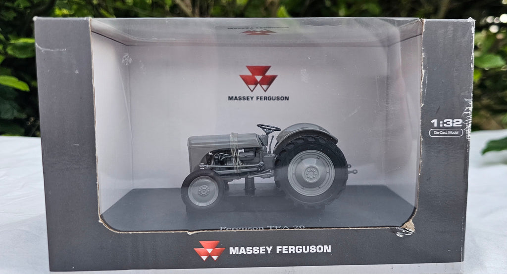 Universal Hobbies Massey Ferguson TEA 20 Tractor UH4189