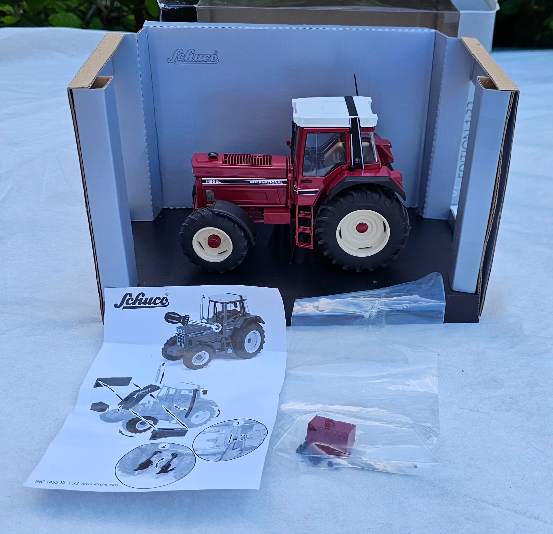 Schuco International 1455XL Tractor