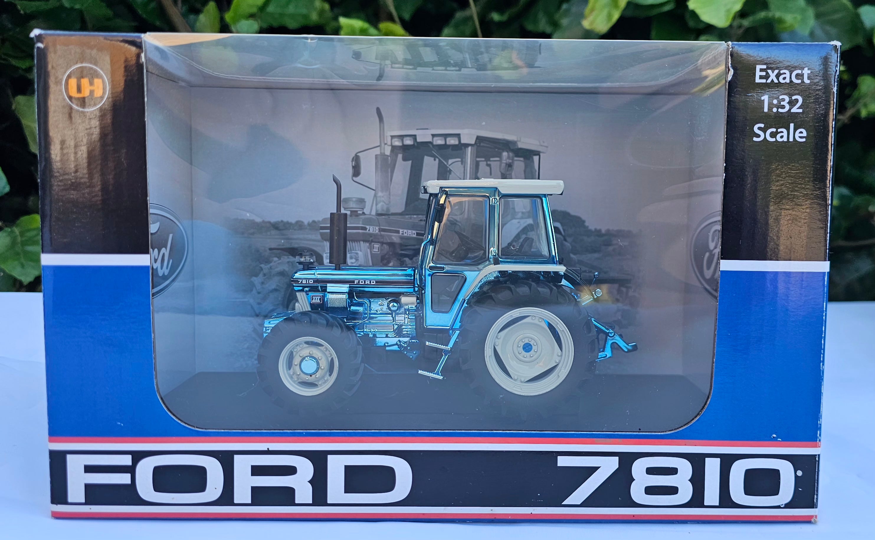 A Universal Hobbies Ford 7810 Tractor Special Edition Chrome UH4983